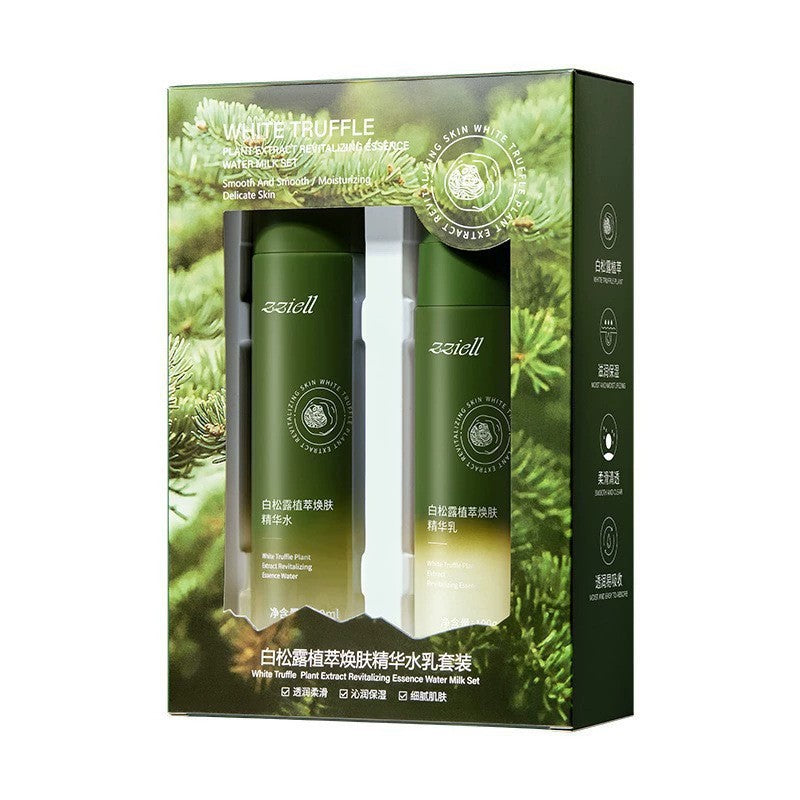 Moisturize and hydrate the face to prevent early aging
